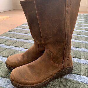 Chaco Credence Tall Leather Boots Women’s 9.5 Brown Vibram Hiking and Casual